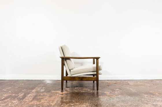 Image 1 of Mid Century moderne fauteuil GFM-142 van Edmund Homa, Polen, 1960