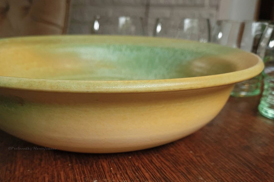 Image 1 of Adrie Moerings - Ciotola in terracotta tornita a mano.