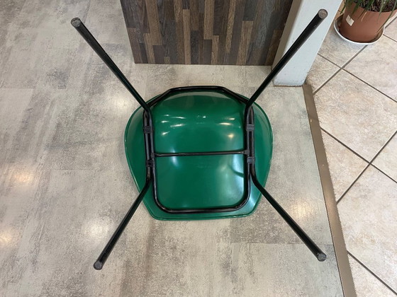 Image 1 of Sedia a guscio di Pierre Guariche per Meurop vert vintage 1960