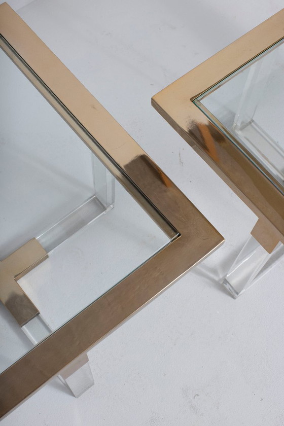 Architecturale set van 2 vintage lucite, messing & glas bijzettafels, jaren '70 (photo 5 of 9)