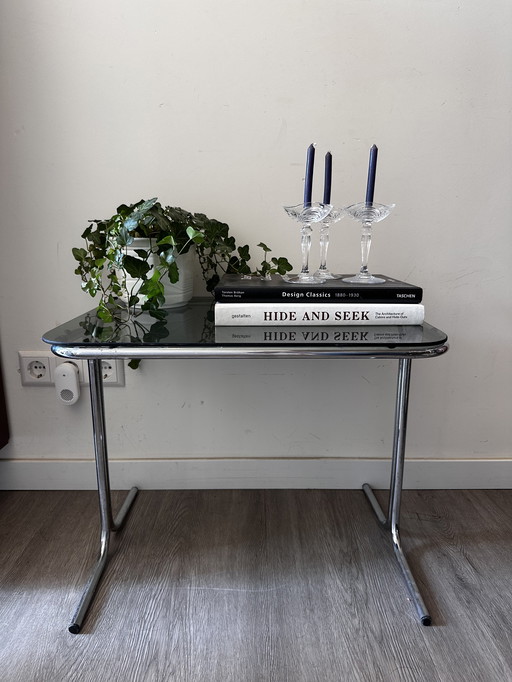Bijzettafeltje Bauhaus stijl met rookglas