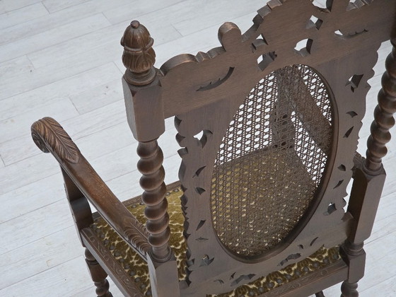 Image 1 of Jaren 30, Deense fauteuil met hoge rugleuning, meubelstof, velours, handgesneden eikenhout.