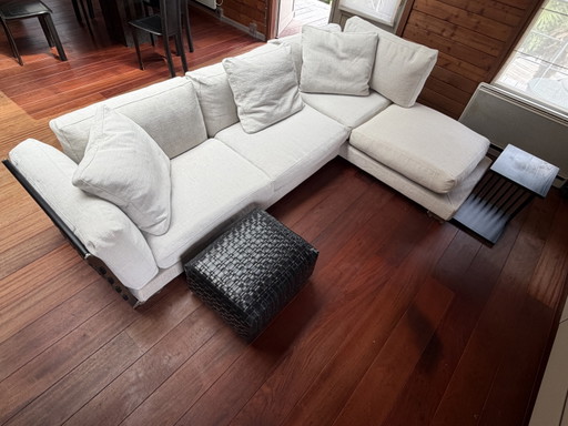 Canapé Flexform avec pouf et table d'appoint assortis