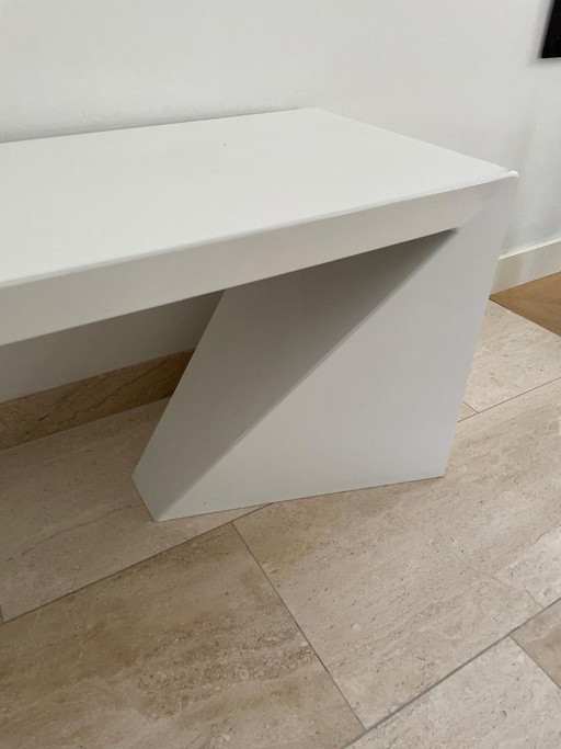 Banco minimalista de acero / Objeto escultórico - Ahrend Special, pieza única