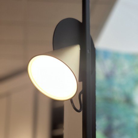 Lampada da lettura Qone – Leolux, vloerlampen (photo 2 of 3)