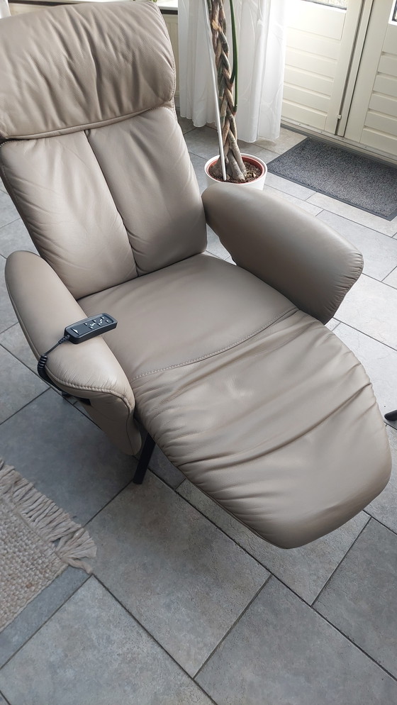 Image 1 of Luxury electrically operated leather recliner with lift function