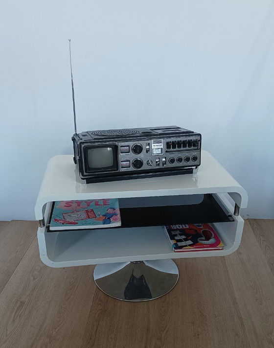 Space Age TV or Side Table – TV furniture, Glass, Metal (photo 3 of 11)