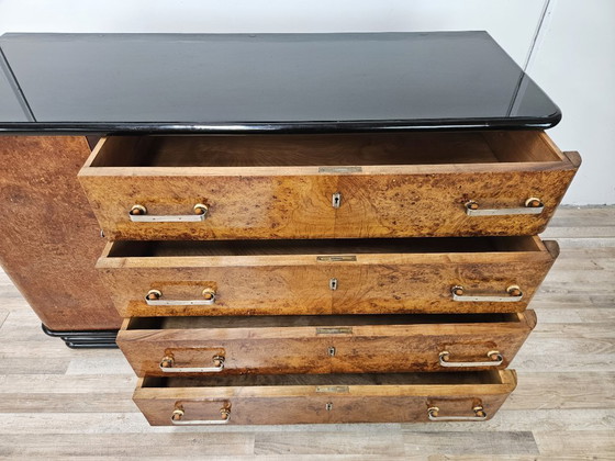 Image 1 of Buffet Art Déco des années 1950 en racine de bruyère et bois laqué, avec plateau en verre