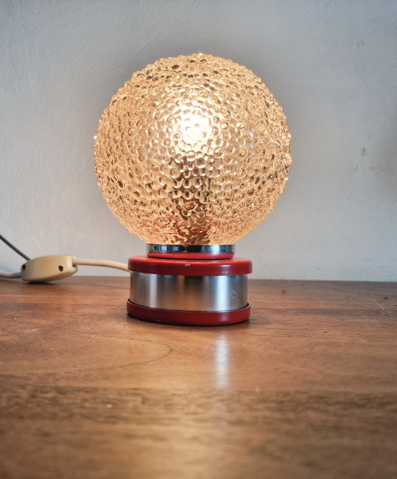 Image 1 of Lampe de table au design futuriste en verre bullé