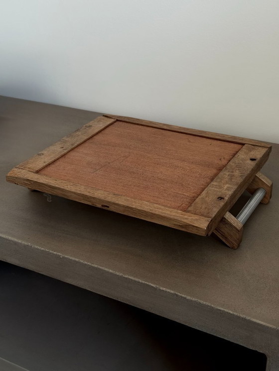 Image 1 of Vintage handgemaakte spiegeldienblad van onbewerkt hout en metaal - ongesigneerd brutalistisch ontwerp