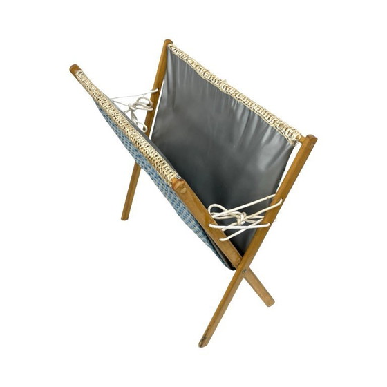 Image 1 of Porte-journaux vintage en bois et osier – Style moderne du milieu du XXe siècle, Europe de l'Ouest, années 1950-1960