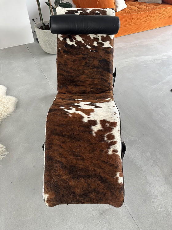 Image 1 of Originele Cassina LC4 Chaise Longue – Ponyhuid - Le Corbusier Charlotte Perriand