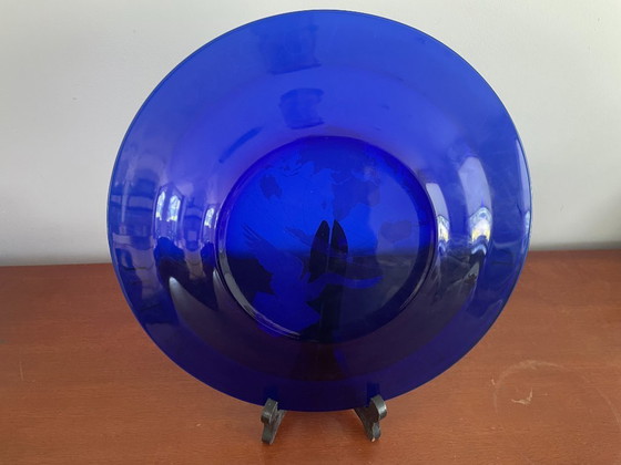 Image 1 of Bormioli – Blauer Glas-Jubiläumsteller zu Ehren des Millenniums – Design von Nani Tedeschi
