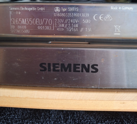 Image 1 of Eggersman corner kitchen with solid wood doors