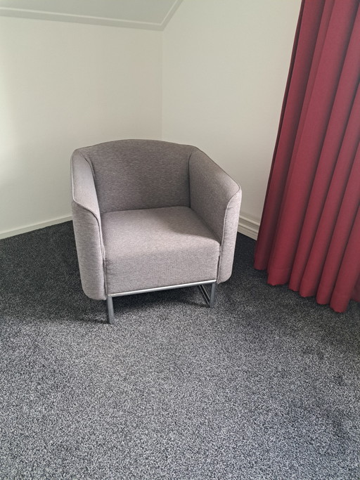 Twee Prachtige Fauteuils Van Topform – rvs, Textile