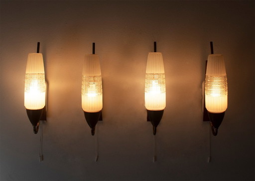 4 lampade da parete vintage anni '60, design scandinavo