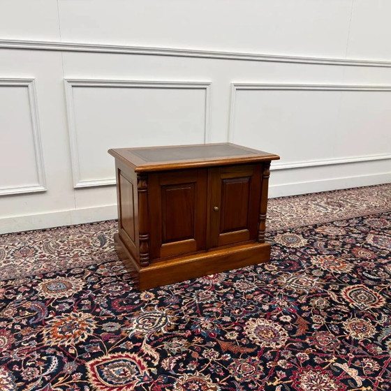 Klassischer englischer Büroschrank Druckertisch, Sideboard, Leder, Holz (Foto 10 von 10)