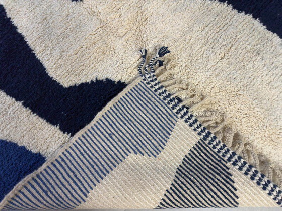 Image 1 of Moroccan traditionnel rug 2.5/15m