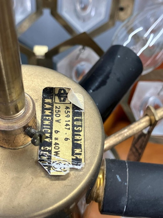 Image 1 of Kronleuchter aus facettiertem Glas, Messing, Jaroslav Bejvl Kamenický Šenov, 1960er Jahre, Tschechoslowakei