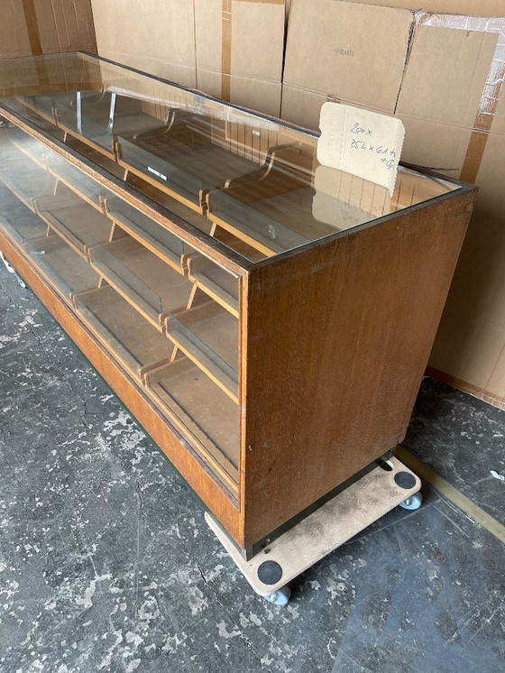 Image 1 of Comptoir vintage, comptoir de magasin, vitrine