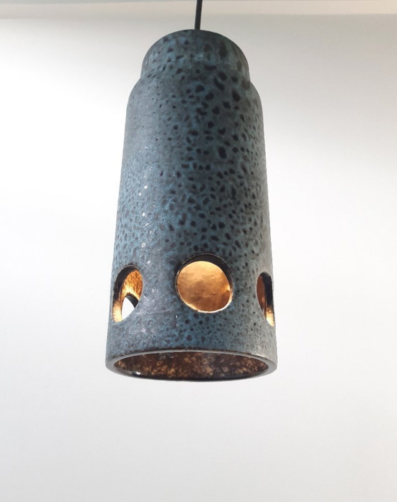 Image 1 of Lichtblauw met bruin gevlekte keramieken aardewerken vintage hanglamp, West Germany fat lava stijl, keramiek, aardewerk lamp