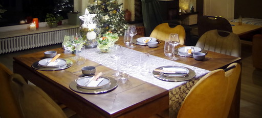 Country table, solid wood, square