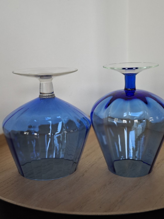 Image 1 of Set of 2 Vintage Cobalt Blue Glass Vases - Empoli Style - 16 cm

Beautiful Mid-Century Modern Blue Goblet Vases (Set of 2)
