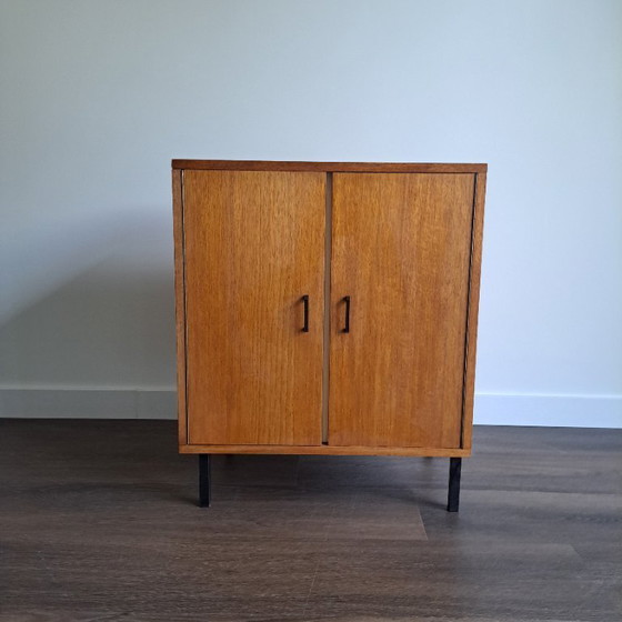 Image 1 of Mid-century vintage kastje – jaren ’60