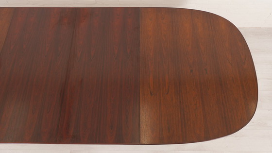 Image 1 of Table de salle à manger à rallonge ovale en palissandre d'origine danoise