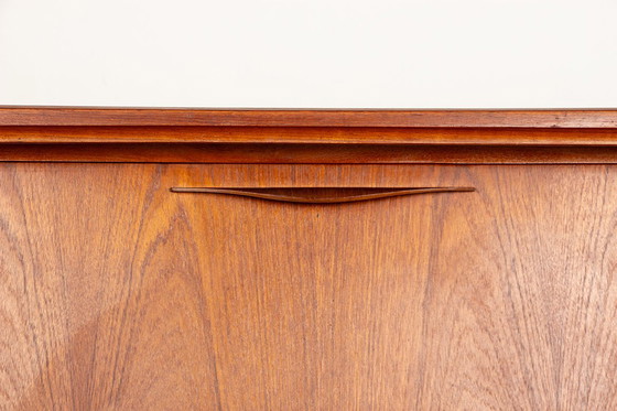 Image 1 of Deense buffetkast in teakhout van Ærthoj Jensen en Mølholm Herning 1960.