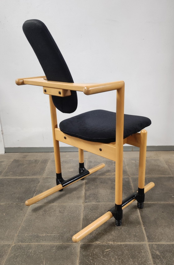 Flysit Chair by Stokke # Design Peter Opsvik – Chairs and lounge chairs, Textile, Wood (photo 3 of 7)