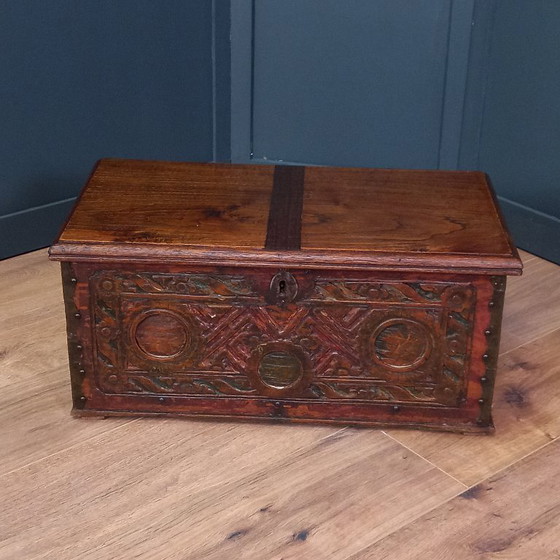 Image 1 of Oostenrijks Eikenhouten bruidskistje