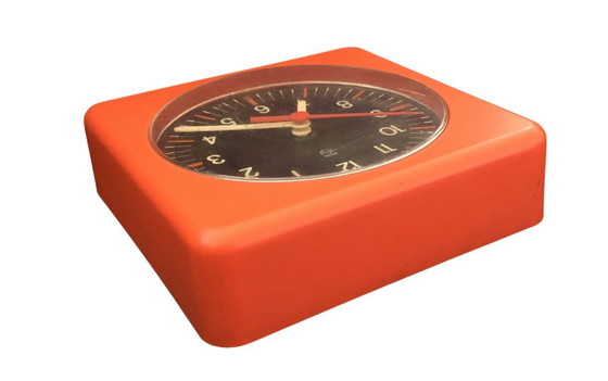 Image 1 of Vintage Philips HF Quartz wandklok – jaren 70/80 – oranje kleur