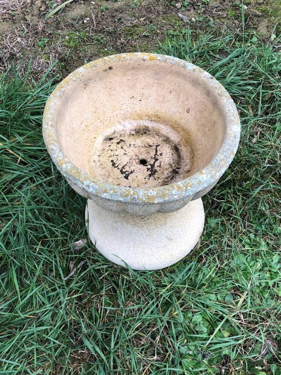 Image 1 of Jardinera redonda sobre soporte