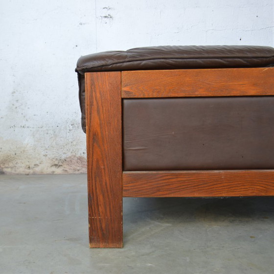 Image 1 of 1x 3 seat leather couch in wooden frame
