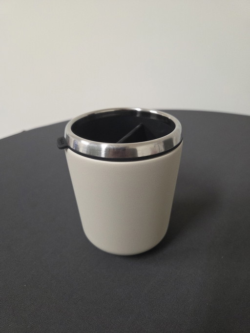 Vipp 7 toothbrush holder beige - new in packaging