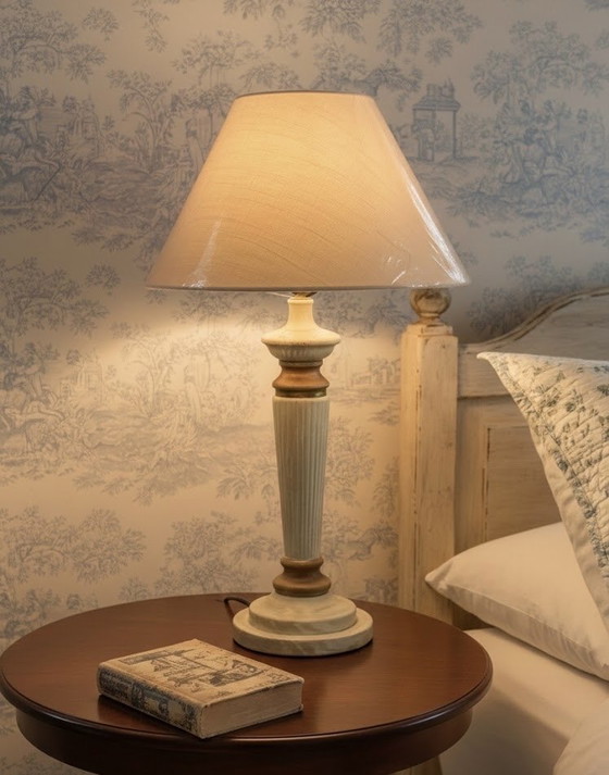 Image 1 of Luxury real wood table lamp with shade
