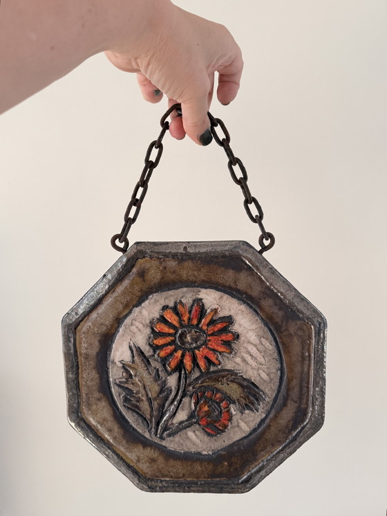 Vintage ceramic wall plate / wall object with floral relief, 60s/70s, Wall decoration, Orange (photo 6 of 7)