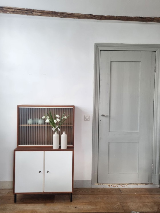 Image 1 of Set of two vintage cabinets with ribbed glass – warm wood & white (mid-century look)