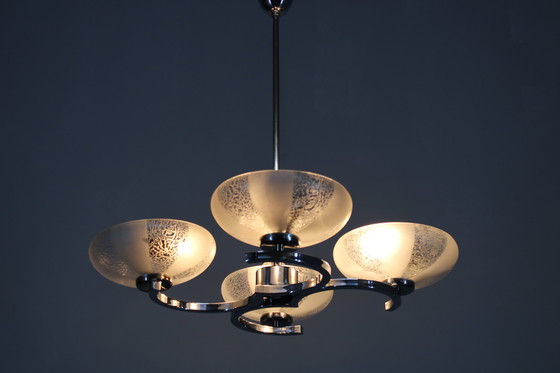 Image 1 of Lampadario in cromo e vetro degli anni &#39;50 di Napako, Cecoslovacchia