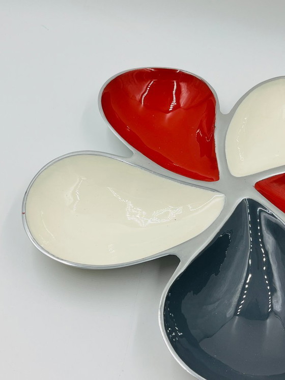 Image 1 of Vintage solid aluminum enameled flower appetizer platter, 39cm
