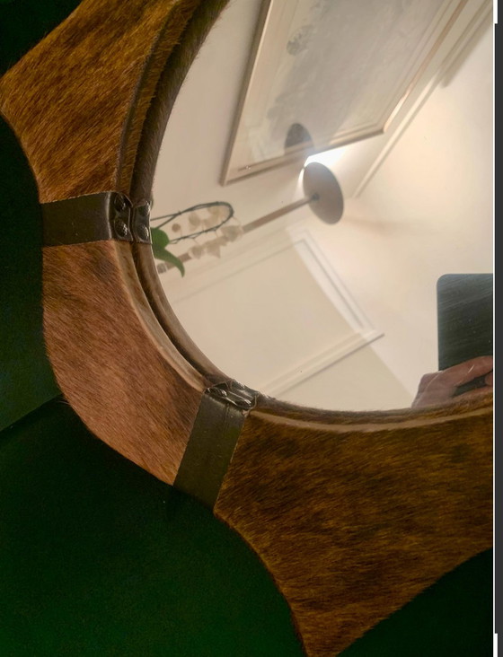 Miroir Écusson Vintage "Style Shérif" – Peau de Vache (Années 70) – Leather, Skai (photo 4 of 7)