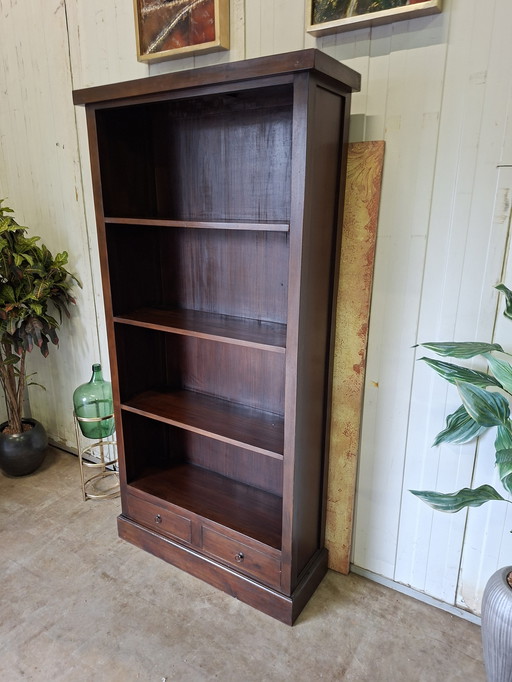 Donker teakhouten boekenkast afm.100x35cm en 201cm hoog 