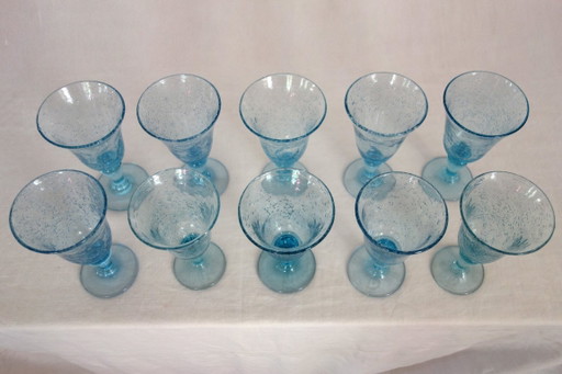 10 Stielgläser aus der BIOT-Glasmanufaktur, mundgeblasenes Glas – glazen karaffen (photo 2 of 13)