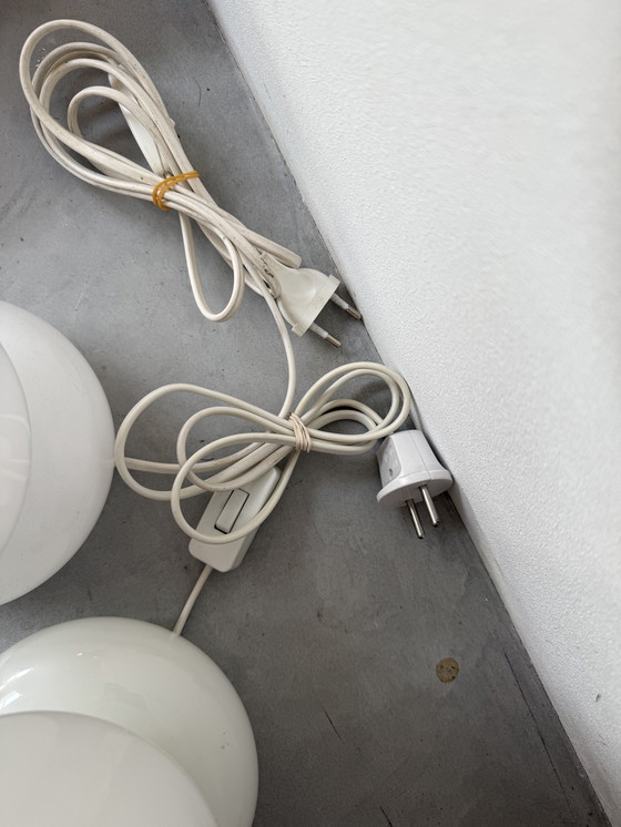 Image 1 of Ensemble de lampes de table IKEA Lykta - verre opale blanc