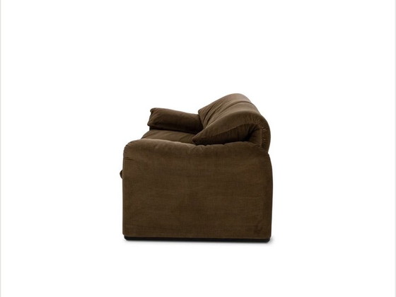 Image 1 of Iconische vintage Cassina 2-zitsbank met originele bekleding.