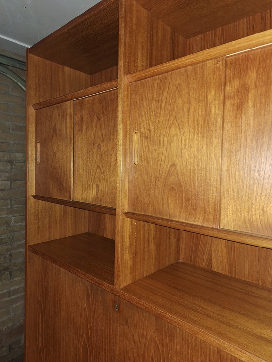 Image 1 of 8
Credenza secretaire d'epoca in teak di Poul Hundevad