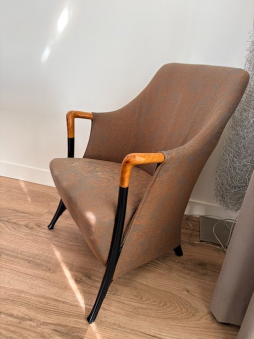 Sillón de diseño de Giorgetti Progetti, modelo 63260
