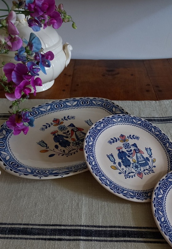 Image 1 of Vajilla inglesa "Corazones y flores" de Johnson Brothers