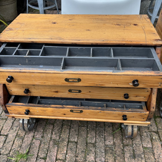 Image 1 of Nachttische/Schubladenschränke